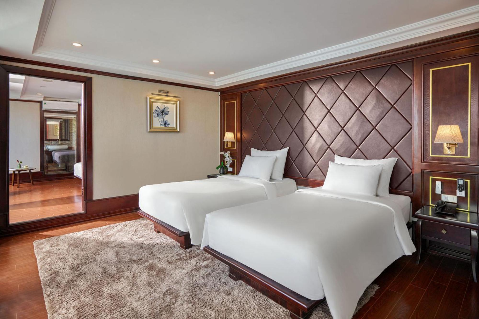 Le Journey Elegance Cruise Hotel Ha Long Buitenkant foto