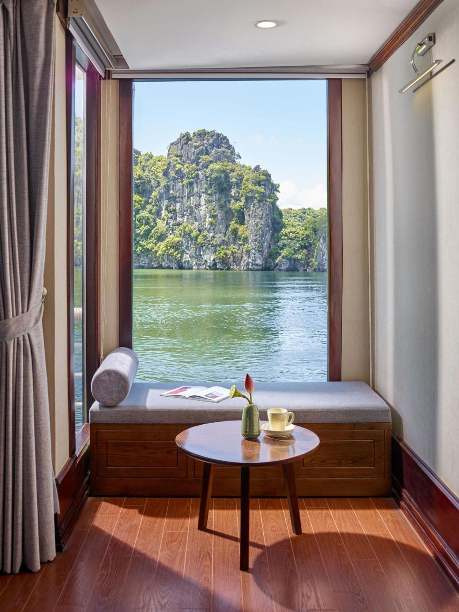 Le Journey Elegance Cruise Hotel Ha Long Buitenkant foto