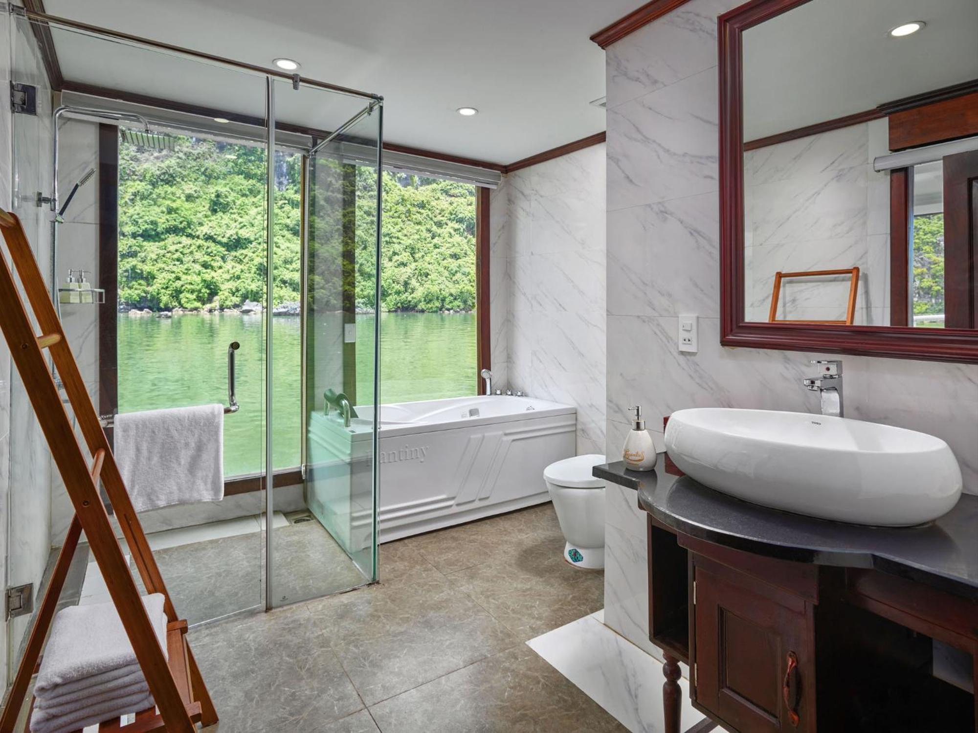 Le Journey Elegance Cruise Hotel Ha Long Buitenkant foto