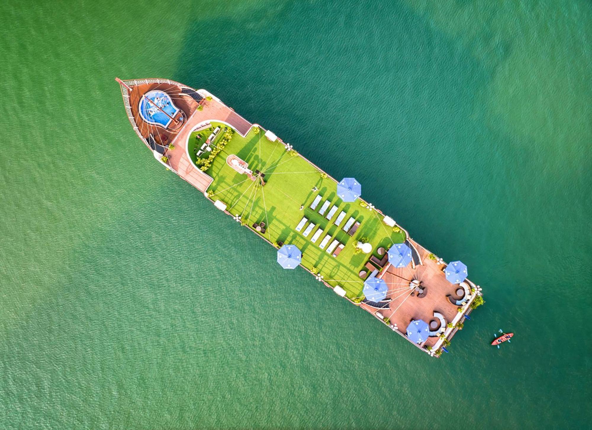 Le Journey Elegance Cruise Hotel Ha Long Buitenkant foto