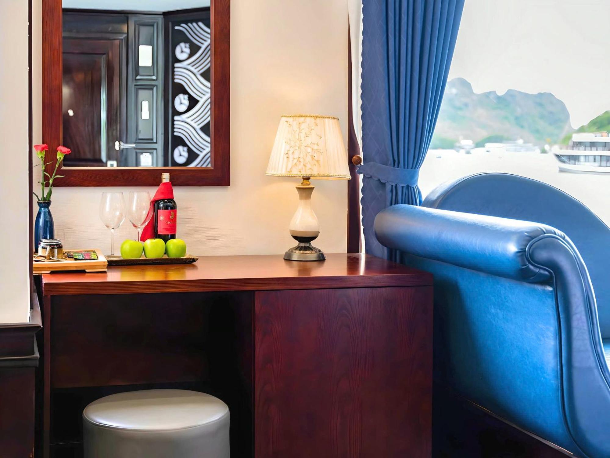 Le Journey Elegance Cruise Hotel Ha Long Buitenkant foto